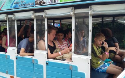 Nemzetközi táborban az SOS gyerekek